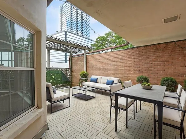 3649 Peachtree Rd NE APT 305, Atlanta, GA 30319
