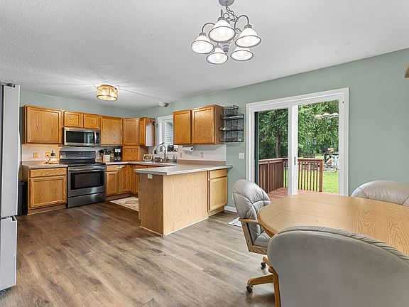 4th image of 1485 Rodeo Ave