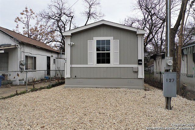 1st image of 127 Nancy Pl