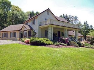 5 Blueberry Ln, Mine Hill, NJ 07803
