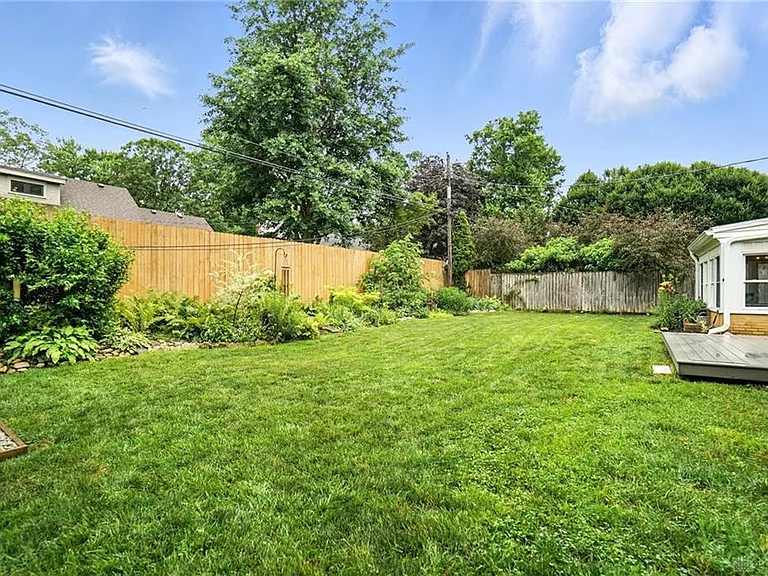 108 Napoleon Dr — Photo 55