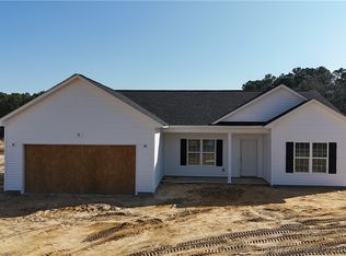 52 Orchard Ln, Parkton, NC 28371