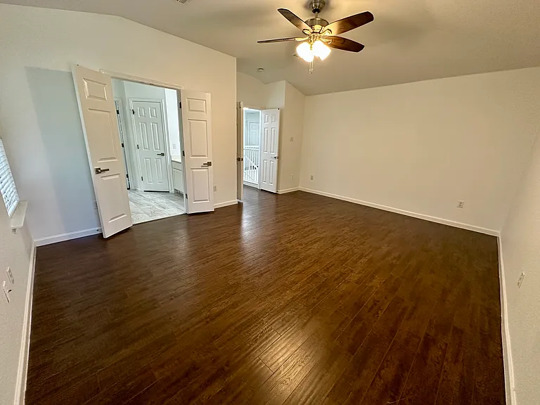 4228 Columbine Dr — Photo 10