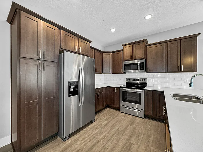 4433 Lower Beaver Rd — Photo 10