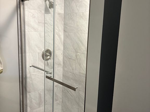 Gorgeous Brand New Shower