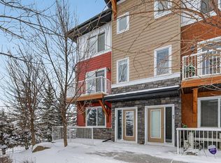 111 E Rainbow Falls Gate #43, Chestermere, AB T1X0S9