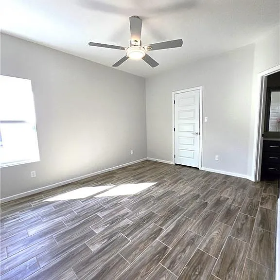 913 N Clarence Ave #4 — Photo 8