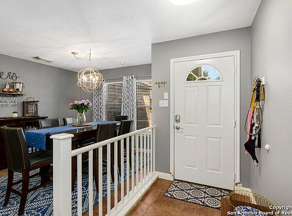 3rd image of 9506 Shining Elm Dr