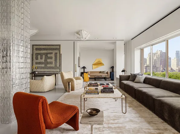106 Central Park S APT 21A, New York, NY 10019