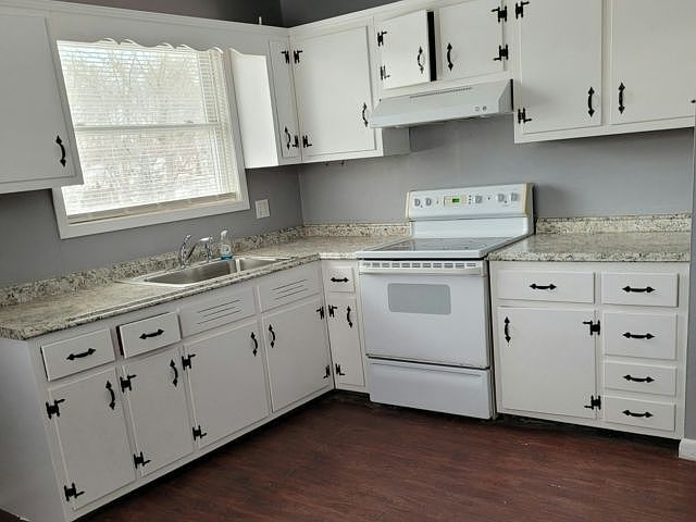 1st image of 658 Sound Ave Unit H16