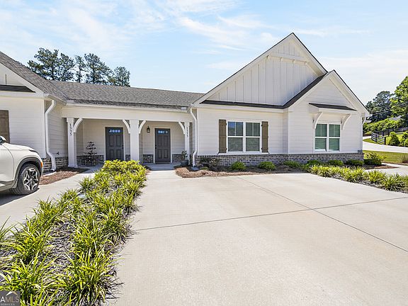 3rd image of 1333 Mooty Bridge Rd #2