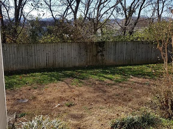 4th image of 3025 Harpeth Springs Dr