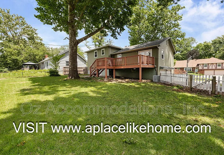 9514 Glenwood St — Photo 35