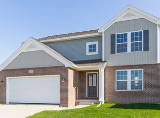 341 Golfside Dr, Lapeer, MI 48446