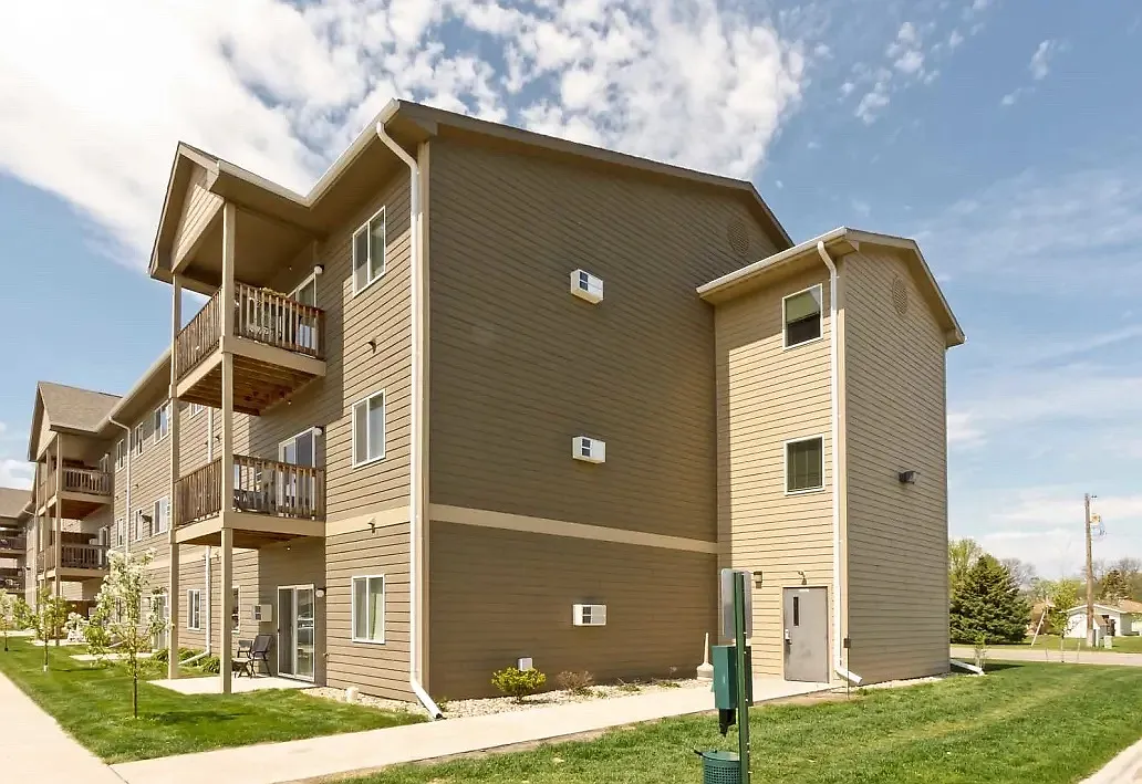 Prairie Springs Apartments — Photo 1