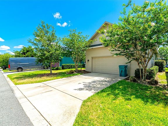 4th image of 13708 Chauvin Ave #13708