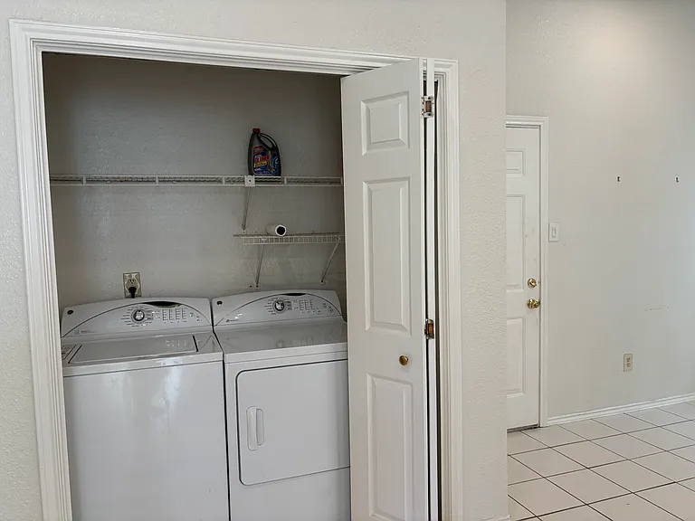 2204 Toulouse Dr — Photo 7