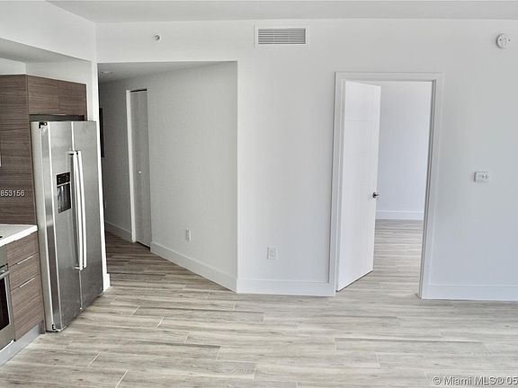 2nd image of 1010 SW 2nd Ave Unit 1704