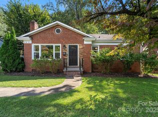 2932 Enfield Rd, Charlotte, NC 28205