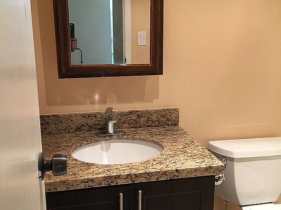 3rd image of 210 172nd St APT 140