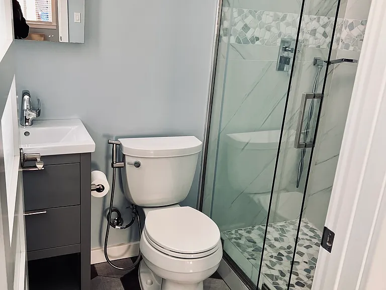 Full Bath, beautiful tile floor