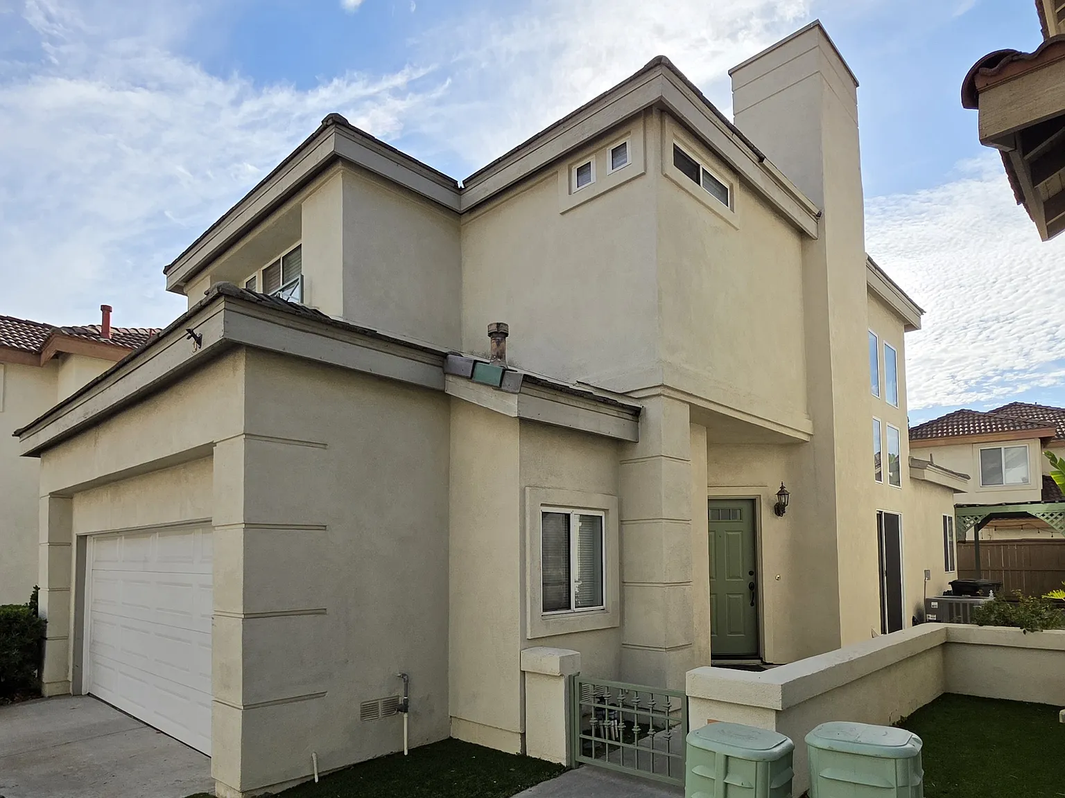 3 bed, 1236 sqft, $3,900 — Photo 3