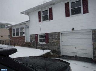 1106 Brookwood Ln, Secane, PA 19018