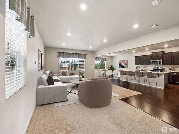 5th image of 3107 Hanna Drive NE