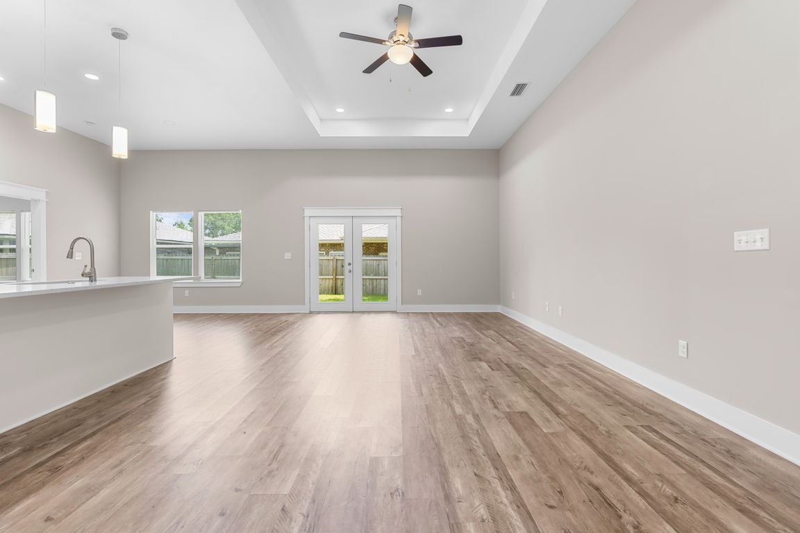 next background image