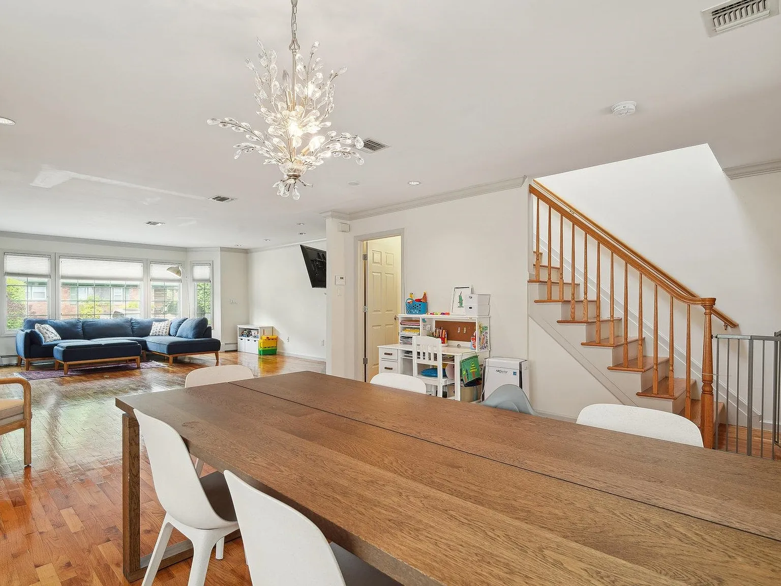 4 bed, 3.5 bath, $6,300 — Photo 3