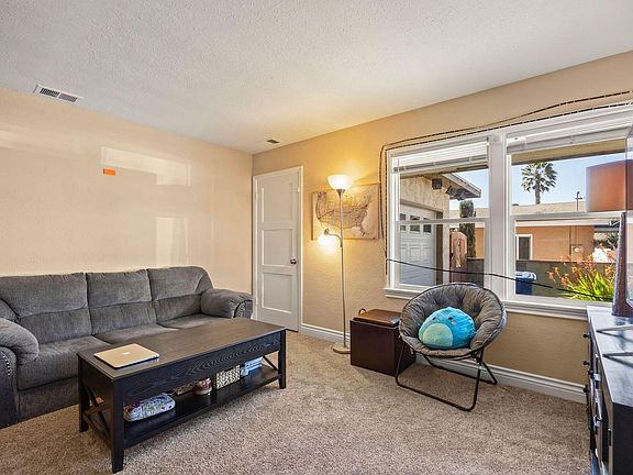4th image of 354 W Prospect St