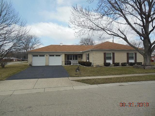 1st image of 901 Warburton Dr