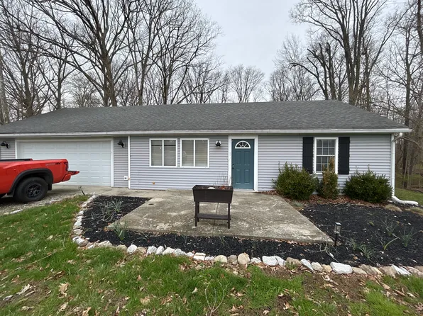 17226 E State Road 46 Rd, Hope, IN 47246