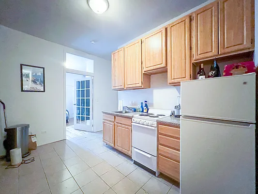 Rented by Compass | media 24