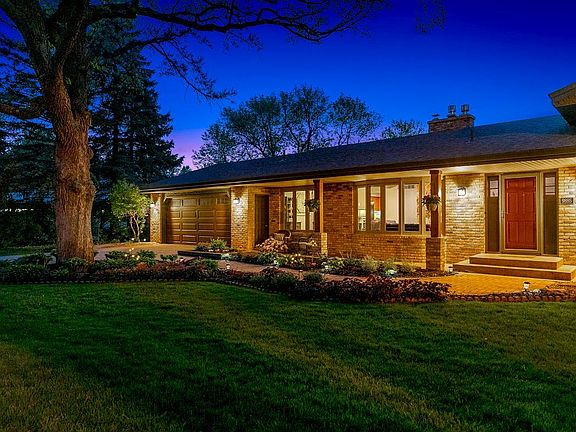 2nd image of 9885 Oak Shore Dr