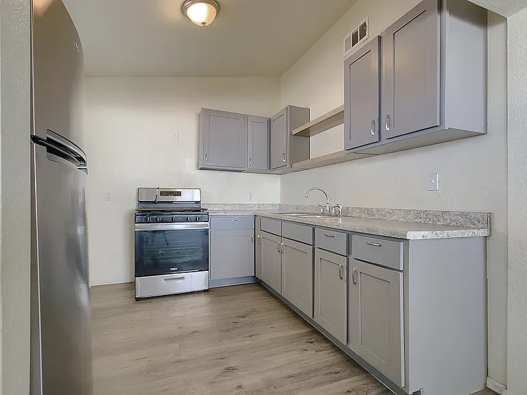 825 Liston Pl #1 — Photo 11