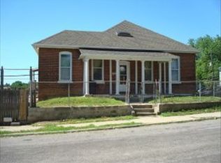 1320 Ridenbaugh St, Saint Joseph, MO 64501