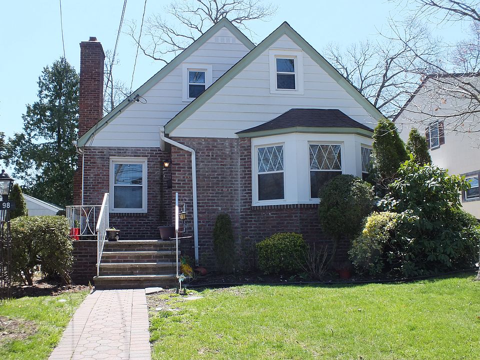 1st image of 898 Seaman Ave E