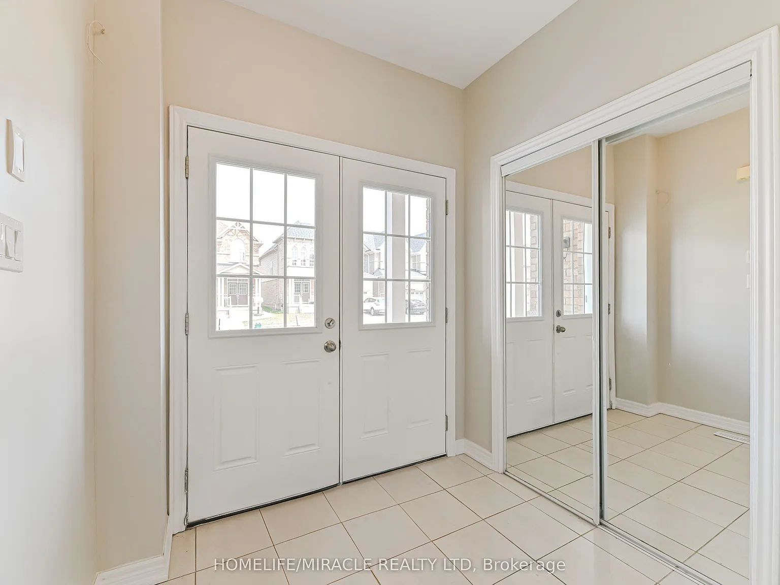 5 bed, $3,500 — Photo 4