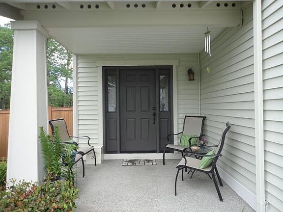 2nd image of 1429 177th St E