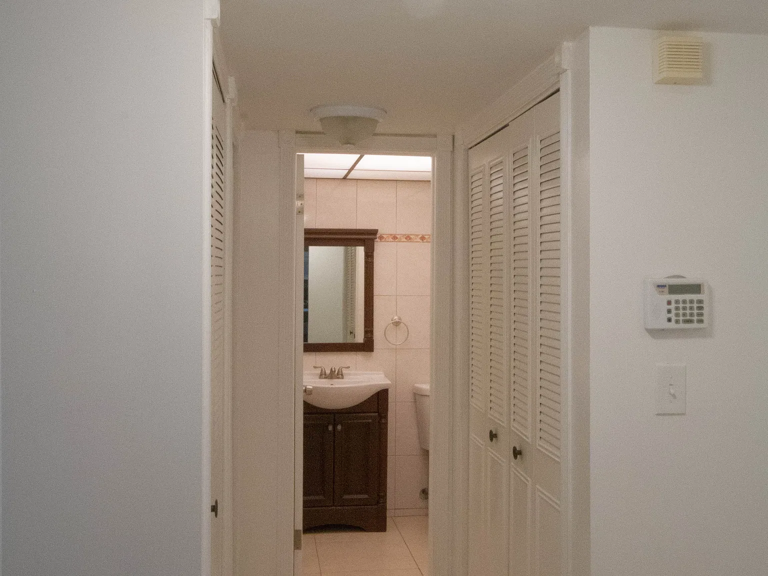 3000 NW 48th Ter Unit 322 — Photo 3