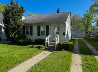 18761 Kingsville St, Harper Woods, MI