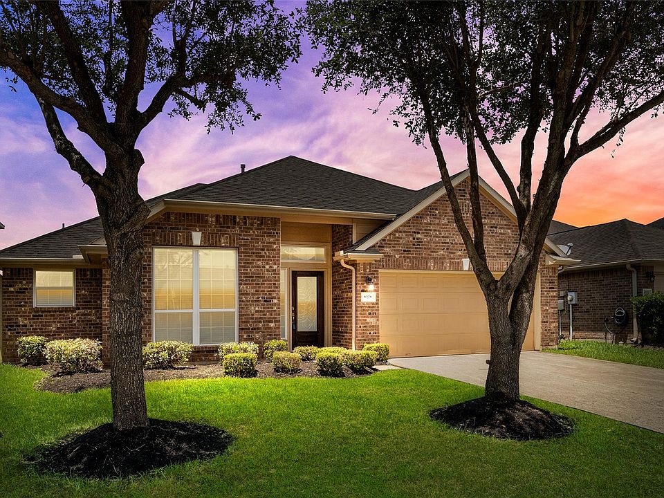 1st image of 6326 Oxford Lake Dr