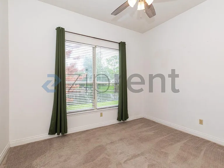 3667 Cattail Dr S — Photo 31