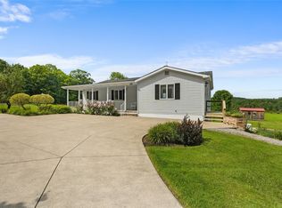 2382 Hare Rd, Waterford, PA 16441