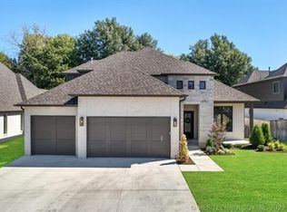 10027 S Hudson Pl, Tulsa, OK 74137