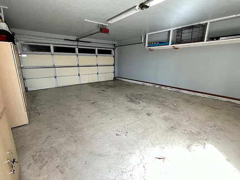 264 Acoma Blvd S — Photo 12