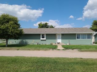 300 1st Ave, Axtell, NE 68924