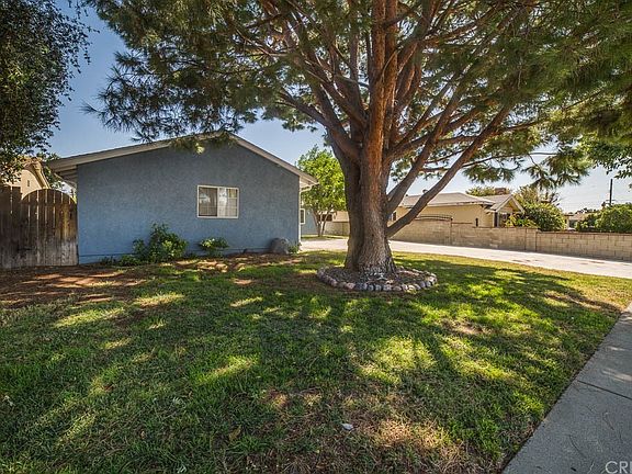 5th image of 8802 Valjean Ave