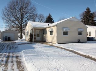 1236 Sheldon St, Waterloo, IA 50701